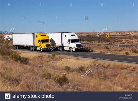 Tractor Trailers High Resolution Stock Photography And Images Alamy