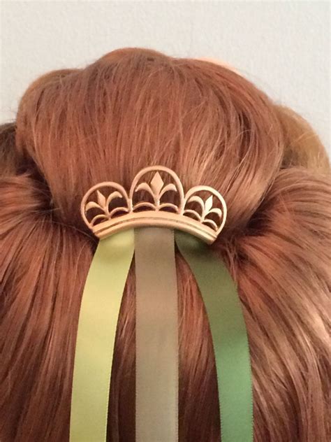 Learn how to do princess anna's coronaton hairstyle from frozen! Anna Coronation Comb by LolericaCreations on Etsy, $50.00 ...