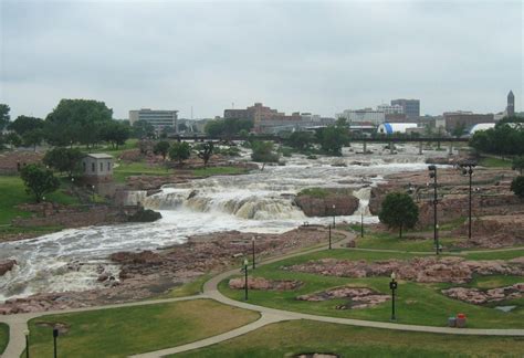 Falls Park Sioux Falls South Dakota Usa Heroes Of Adventure