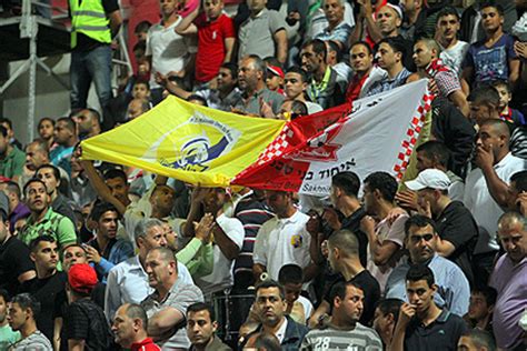 اتحاد أبناء سخنين) היא קבוצת כדורגל ישראלית מהעיר סח'נין שבגליל. בתום דרמה: בני סכנין ניצחה ונשארה בליגת העל