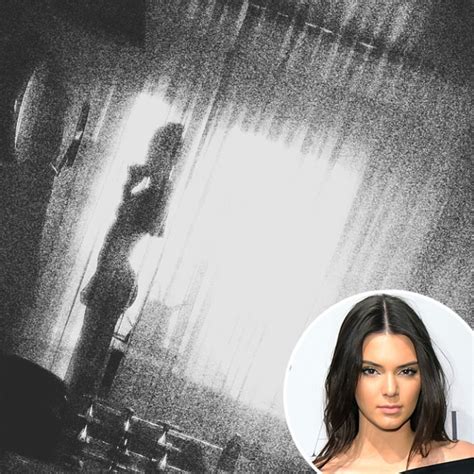 Kendall Jenner Poses Nude Behind Curtain See The Photo E News