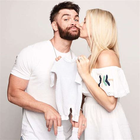My Girl Singer Dylan Scott And Wife Expecting First Child