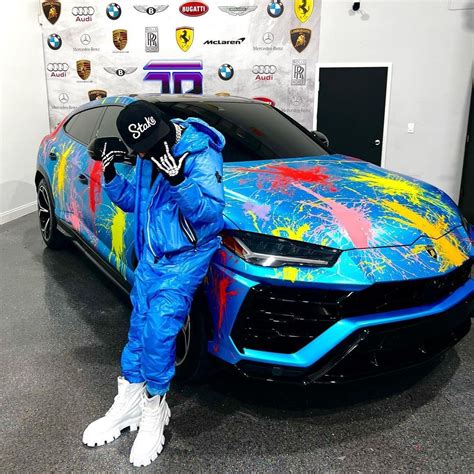 6ix9ine Introduces Paint Splattered Lamborghini Urus Wears Matching