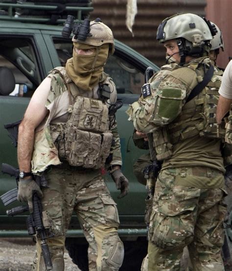 대한민국 정규군 특수부대 특전사 udt seal 특공대 특수수색대 수색대 ssu eod cct sart adrt. 미국의 특수부대 네이비 씰과 오사마 빈 라덴의 시신을 공개하지 ...