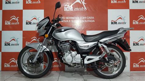 Suzuki Gsr 125s 2016 Prata Km Motos Sua Loja De Motos Semi Novas