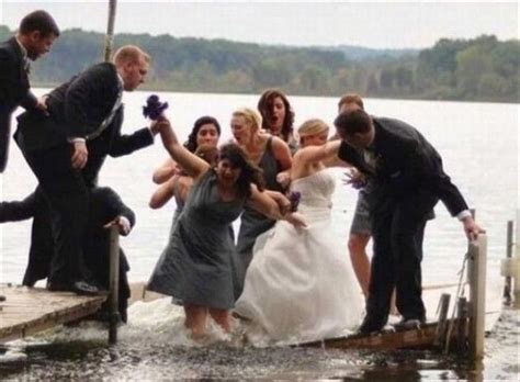 Hilarious Wedding Photo Fails Is The Weirdest Thing Ive Ever Seen