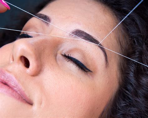 distorsión canciones infantiles muchas situaciones peligrosas salon de belleza para cejas