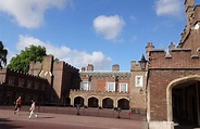 St. James's Palace (London) - All You Need to Know BEFORE You Go