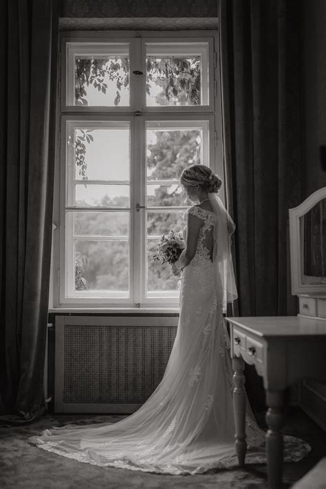 Das haus steht am dorfanfang und es gibt im osten einen nachbarn, im süden, westen, norden ist feld. Katja & Steffen | Hochzeitsreportage im Haus Tornow am See ...