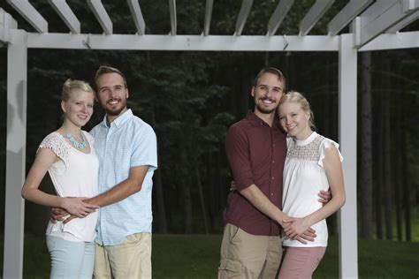 Two Love Identical Twin Brothers To Wed Identical Sisters Ap News