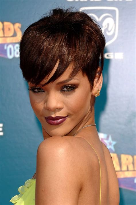 Rihannas Best Ever Hairstyles A Timeline Hair Styles Edgy Hair