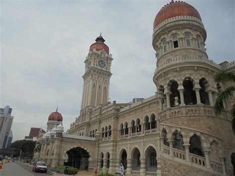 Norman, the construction started in 1894 and was completed in 1897 at a cost of $152,000 straits dollars. SENI LAMA MELAYU (MALAY OLDEN ART): Bangunan (Building of ...