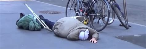 This Homeless Man Fell Down And EVERYONE Ignored Him Until Finally So
