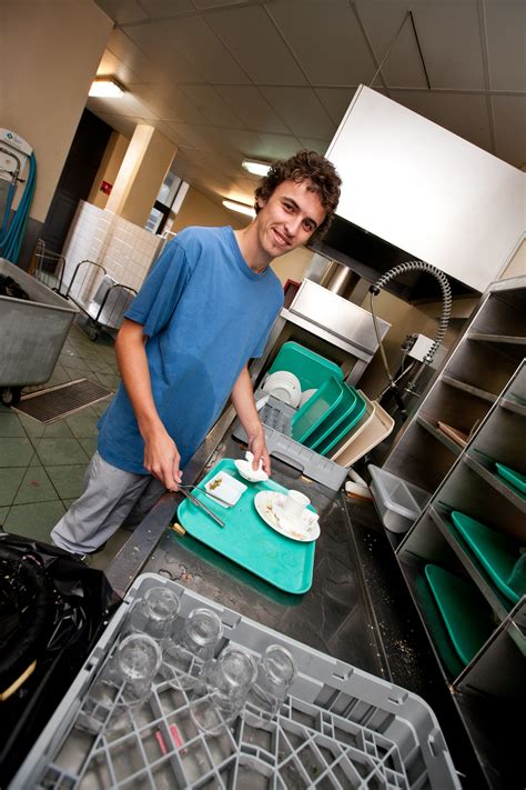 Le parquet de caen a requis ce mercredi en appel le doublement des amendes à l'encontre de quatre entreprises dans une affaire de travail au noir sur le chantier du réacteur nucléaire epr de flamanville. travail a domicile job etudiant