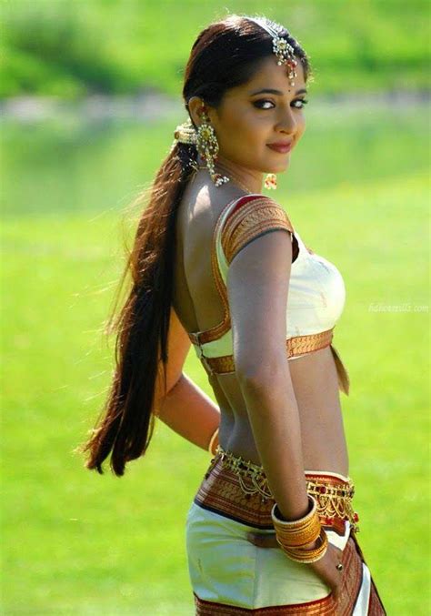 Anushka Shetty Hot Exposing Latest Photos And Stills Indian Actress