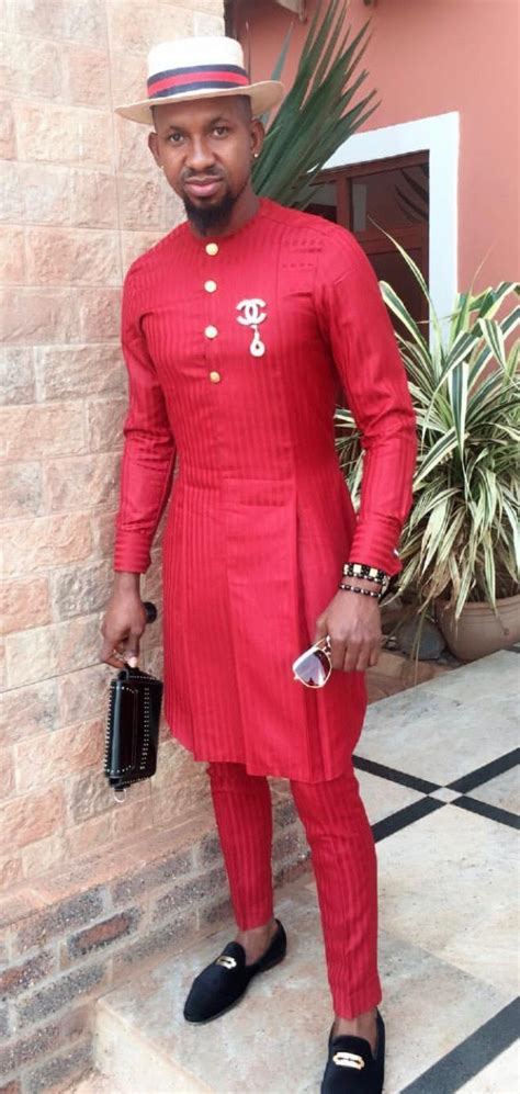 Musical artis in africa who dress up well | shows people coming to watch the play or musical to their seats. Pin by Michael kyei on African Men Native Styles | African dresses men, Nigerian men fashion ...