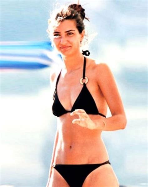 Tuba Büyüküstün on erotic and porn pictures and movies Free at EroPorn