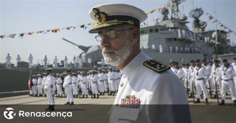 Gouveia e melo disse ainda que, como já faz parte da 'task force', apenas terá de se adaptar à nova posição (de liderança), uma vez que conhece bem toda a estrutura. Vice-almirante Gouveia de Melo é o novo homem da Task ...