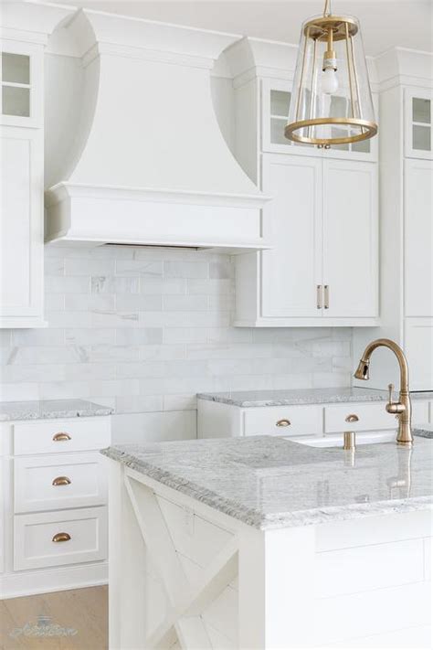 Sherwin williams alabaster kitchen cabinets cabinets in sherwin williams alabaster cabinets in benjamin moore soft chamois cabinets in sherwin. 30 Beautiful Cabinet Paint Colors for Kitchens and Baths