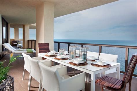 Miami Interior Design Sophisticated Getaway Contemporain Terrasse