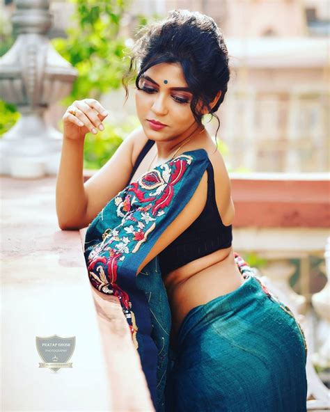 Bengali Model Triyaa Das Hot Latest Sexy Saree Photos Photos