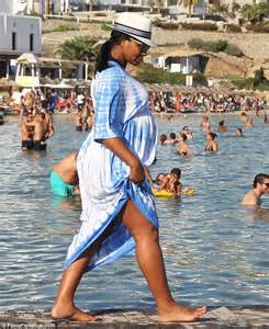 Lebron James Takes Pregnant Wife Savannah Brinson To Greece For Push T Daily Mail Online