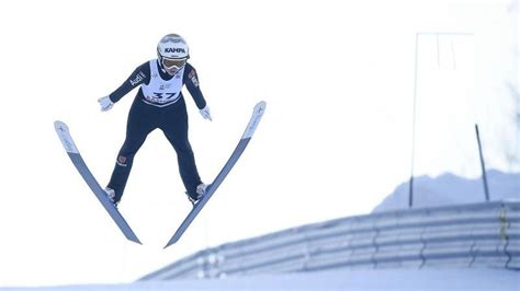News, ergebnisse tabellen, portraits, stories, hintergründe, alle stars. Skispringen: Julianne Seyfarth nach Sieg im Team-Springen Dritte in Ljubno