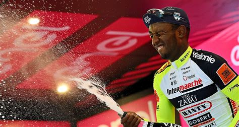 Biniam Girmay Si Ritira Dal Giro Ditalia Il Ciclista Eritreo Colpito
