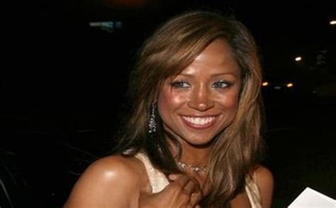 I M Not A Stripper Fox News Stacey Dash To Sue Strip Club For Using