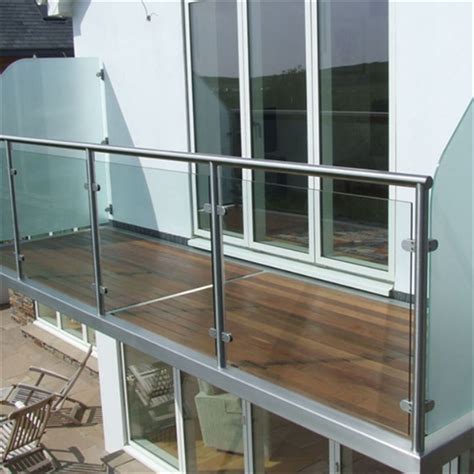 A stainless steel hand rail system from stainless cable & railing inc. outdoor stainless steel glass railings designs residential