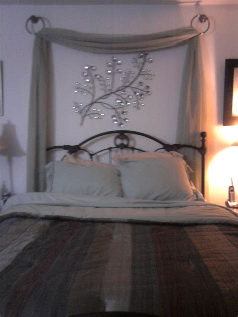 Photos Above Bed Ideas Img Metro