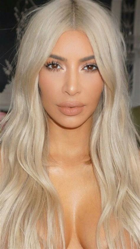 Pin By Fabian Bernald On Kim Kardashian Kim Kardashian Blonde Kim Blonde Kardashian Hair