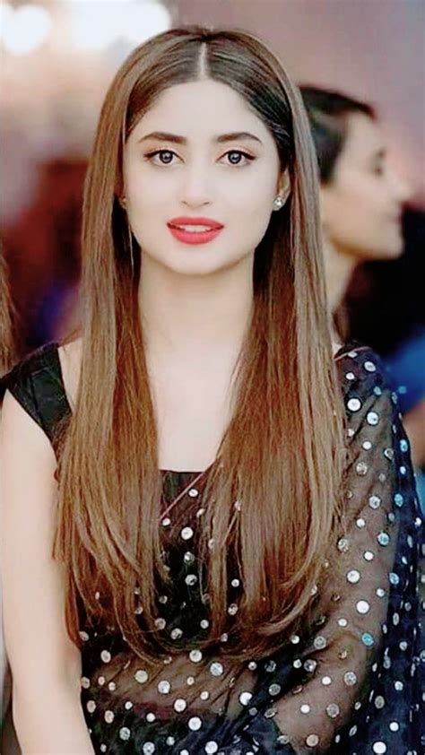 Pin By 🅰️lèénã 🅰️frèén 🇮🇳 On Meri Pyari Sajal Straight Hairstyles