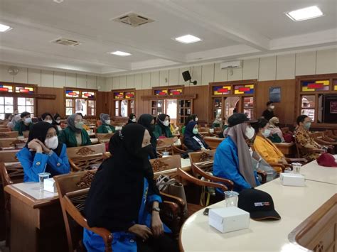 Sambut 22 Mahasiswa Program Mbkm Stie Malangkucecwara Tekankan Cinta
