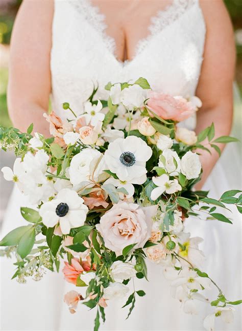 52 Ideas For Your Spring Wedding Bouquet Anemone Bouquet Wedding