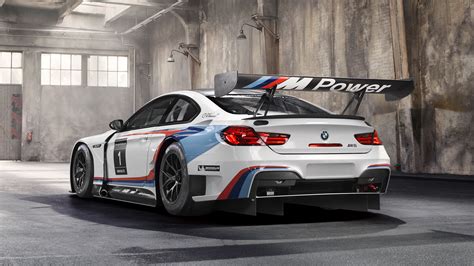 The Bmw M6 Gt3 Is A Big Winged Beast Of A Race Car Top Gear