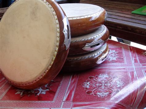 Maybe you would like to learn more about one of these? TAR: Alat Muzik Hadrah
