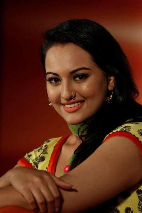 Sonakshi Sinha At Film Rowdy Rathore First Look Launch At Bdd Chawl Grounds In Mumbai 9 Rediff