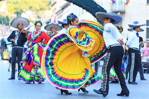 6 Ways To Celebrate Hispanic Heritage Month This Year
