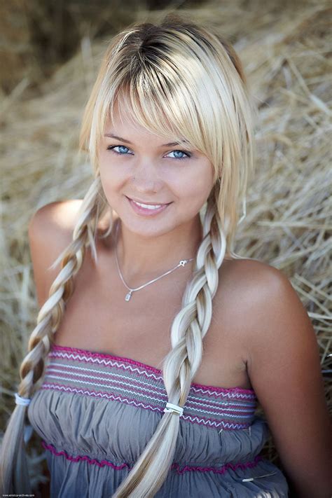 Красивые девушки блондинки на аву 38 фото • Развлекательные картинки