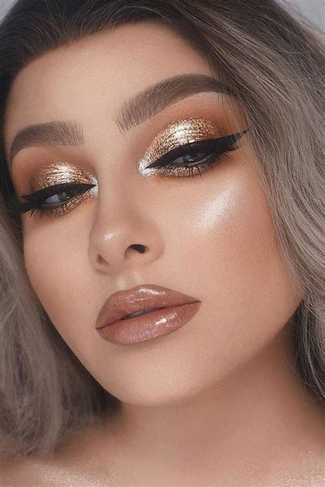 For Women Makeup Is In 2020 Gold Makeup Looks Glamour Makeup Gold