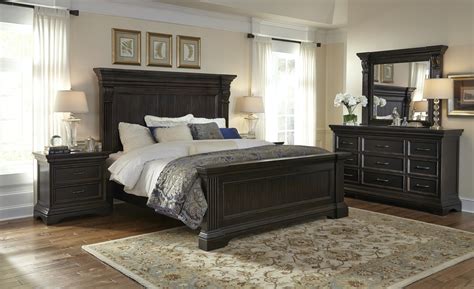 The cross collection is crafted out of oak wood and features a beautiful dark gray finish. Pulaski Caldwell Panel Bedroom Set in Dark Wood