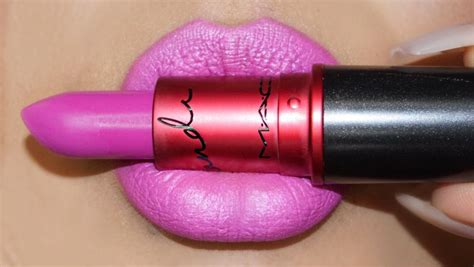 Magenta Lip Bright Pink Lipstick Bright Pink Lipsticks Magenta Lip