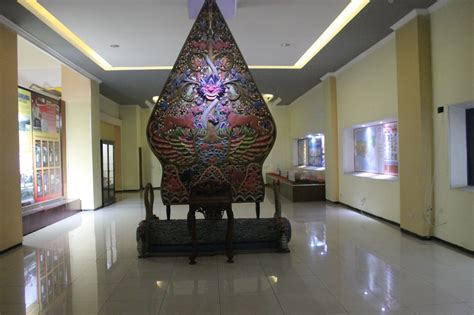 Museum ronggowarsito merupakan sebuah museum dengan koleksi terlengkap di jawa tengah. Jam Buka Museum Ronggowarsito Semarang - NTopeng