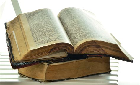 Fotos Gratis Libro Leer Madera Antiguo Religión Biblia Producto