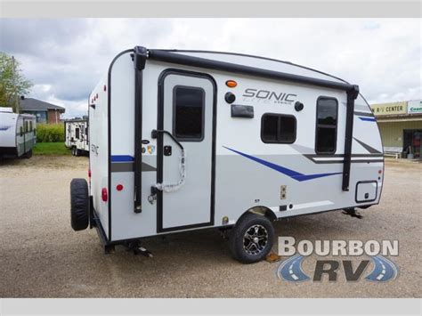 Need A Lightweight Rv Check Out Our Rvs Under 3500 Lbs Bourbon Rv