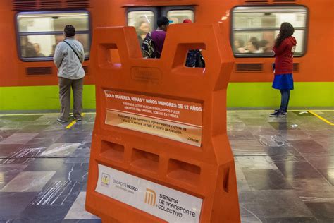 Chilango Desde Cu Ndo Existen Los Vagones Exclusivos Para Mujeres En El Metro