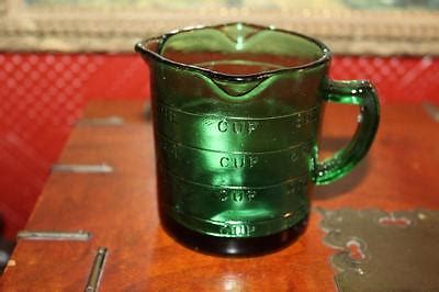 Vintage Dark Green Depression Glass One Cup Measuring Cup Three Spout