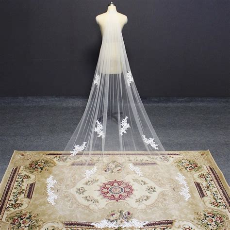 Elegant Long Wedding Veil With Lace Appliques White Ivory Soft Tulle 3
