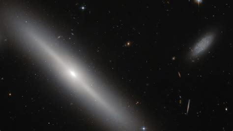 Newly Released Hubble Image Of Galaxy Ngc 6861